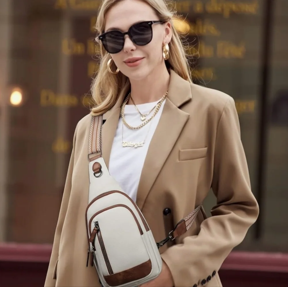 White Crossbody Bag with Adjustable Strap and Modern Design - Picture 2 of 4